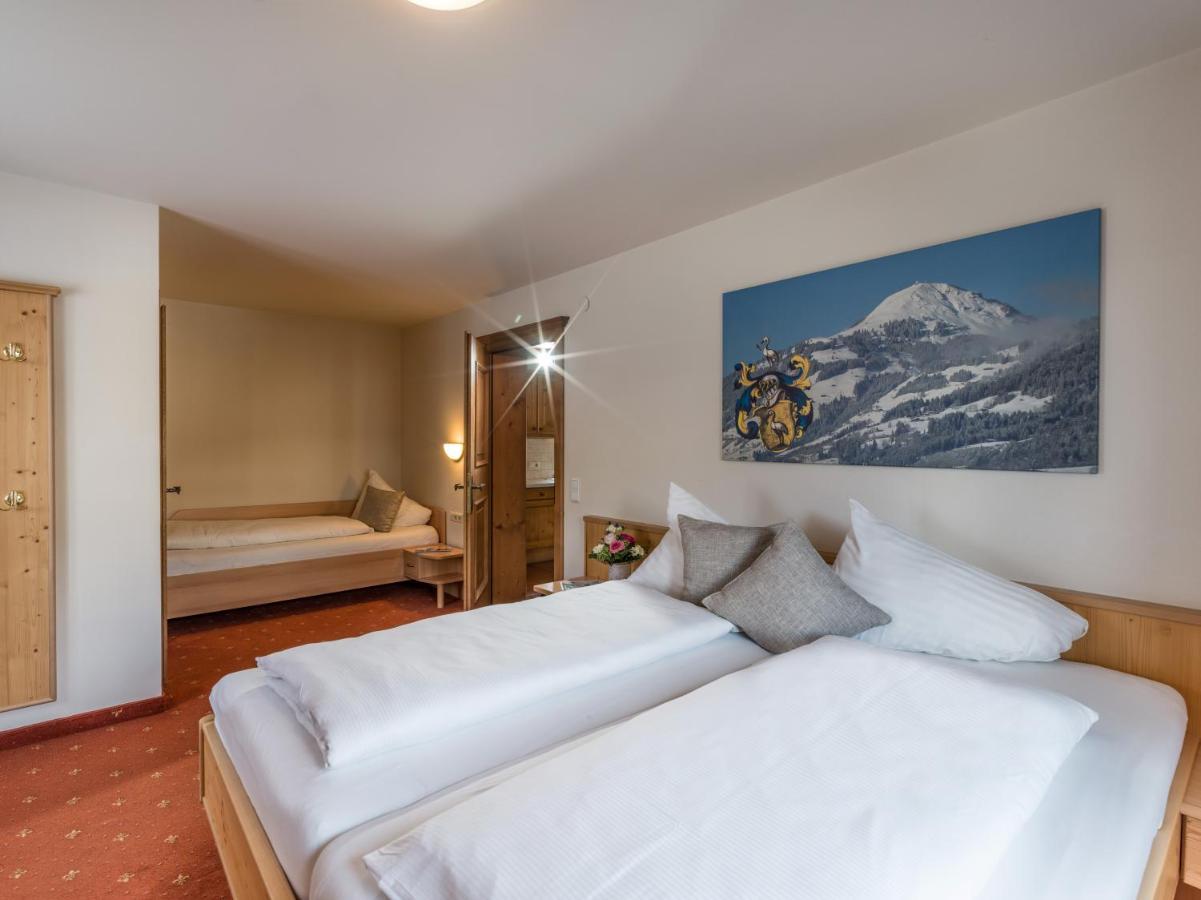 Alpen Glueck Hotel Unterm Rain Garni Kirchberg in Tirol Pokój zdjęcie