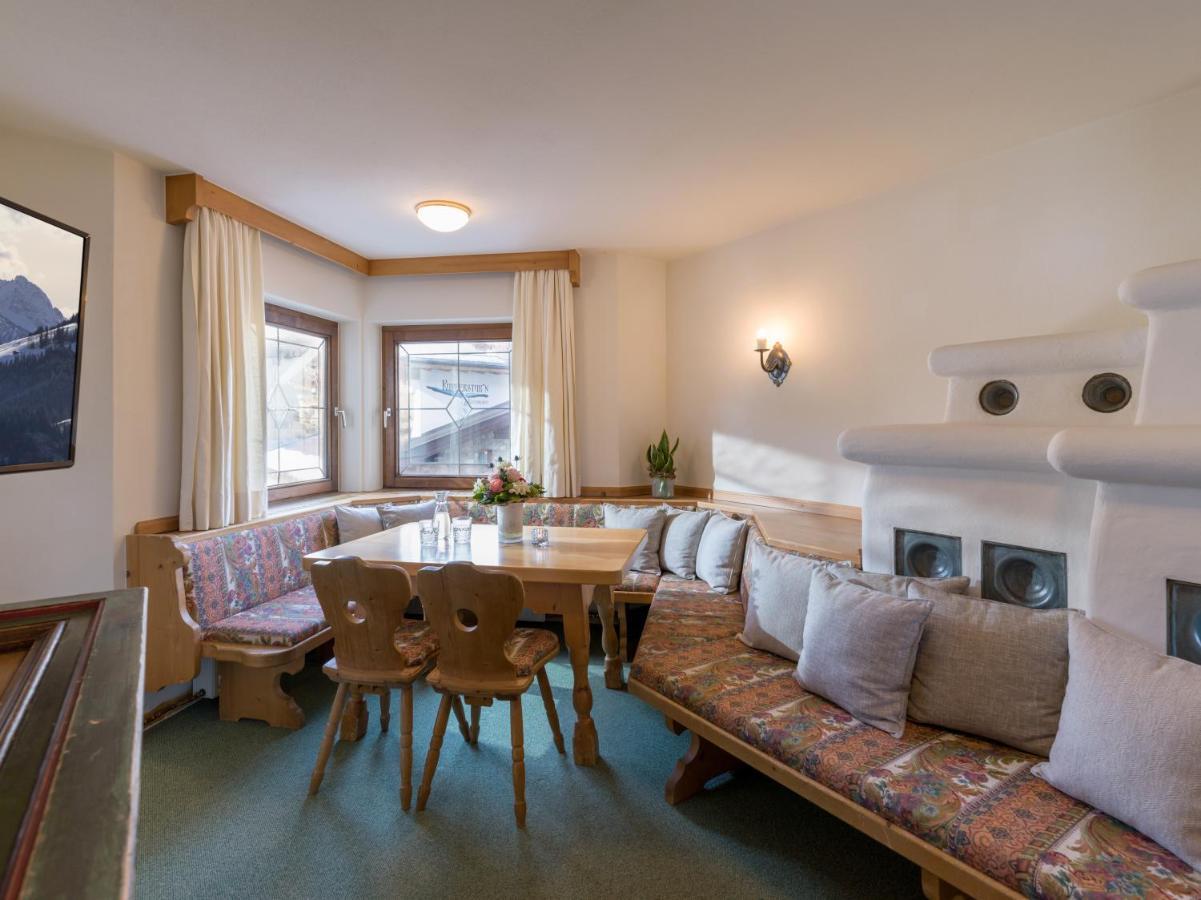 Alpen Glueck Hotel Unterm Rain Garni Kirchberg in Tirol Pokój zdjęcie